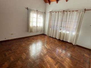 Foto 10 de Casa de Una Planta 2119 m2 de terreno, 4 dormitorios Las Delicias