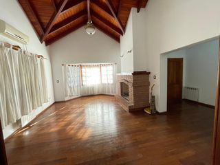 Foto 5 de Casa de Una Planta 2119 m2 de terreno, 4 dormitorios Las Delicias