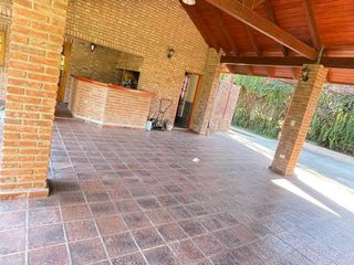 Foto 19 de Casa de Una Planta 2119 m2 de terreno, 4 dormitorios Las Delicias