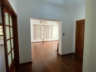 Foto 3 de Casa de Una Planta 2119 m2 de terreno, 4 dormitorios Las Delicias