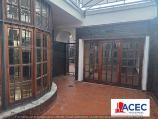 Foto 6 de Alquiler- Casa - Cocheras - Alberdi- Rosario
