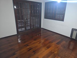 Foto 25 de Alquiler- Casa - Cocheras - Alberdi- Rosario