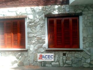 Foto 2 de Alquiler- Casa - Cocheras - Alberdi- Rosario