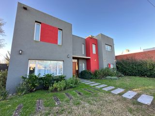 Foto 1 de Casa en alquiler en Madariaga