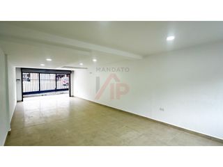 Foto 3 de AMPLIO Y ESTRATEGICO LOCAL COMERCIAL AV. RICARDO DURAN CUENCA