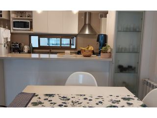 Foto 4 de DPTO DE DOS AMBIENTES A LA CALLE CON BALCON Y COCHERA - CHAUVIN