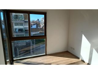Foto 19 de DPTO DE DOS AMBIENTES A LA CALLE CON BALCON Y COCHERA - CHAUVIN