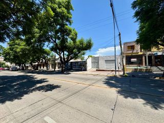 Foto 4 de ALQUILER LOCAL COMERCIAL+TERRENO SOBRE PUEYRREDON