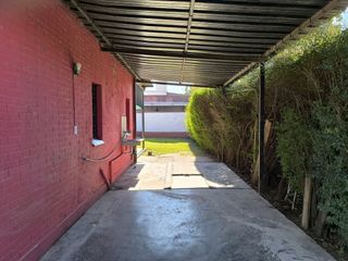 Foto 5 de ALQUILER - YERBA BUENA -  CASA EN ESQUINA -