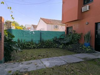 Foto 3 de ALQUILER - YERBA BUENA -  CASA EN ESQUINA -