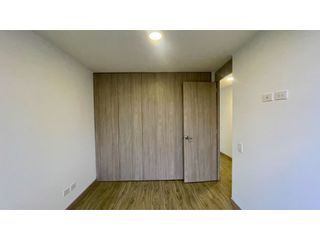 Foto 15 de Extraordinario apartamento esquinera con vista al bosque en Sierra Viento Conjunto Residencial con 3 alcobas y 2 parqueaderos. Cerritos. Galicia.