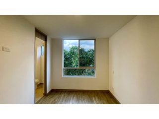 Foto 14 de Extraordinario apartamento esquinera con vista al bosque en Sierra Viento Conjunto Residencial con 3 alcobas y 2 parqueaderos. Cerritos. Galicia.