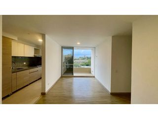 Foto 1 de Extraordinario apartamento esquinera con vista al bosque en Sierra Viento Conjunto Residencial con 3 alcobas y 2 parqueaderos. Cerritos. Galicia.