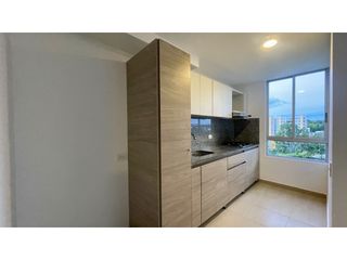 Foto 5 de Extraordinario apartamento esquinera con vista al bosque en Sierra Viento Conjunto Residencial con 3 alcobas y 2 parqueaderos. Cerritos. Galicia.