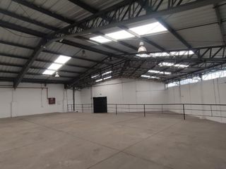 Foto 1 de Galpón en ALQUILER - 800m2 - INDUSTRIAL - SECTOR CRISTIANIA