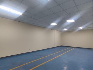 Foto 3 de Bodega en ALQUILER - 84m2 - Complejo - Cristiania