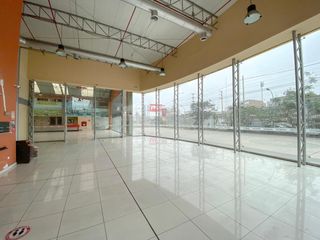 Foto 5 de SE VENDE LOCAL COMERCIAL EN LA VICTORIA