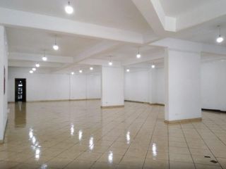 Foto 3 de SE ALQUILA LOCAL COMERCIAL EN AV. PETIT THOUARS SANTA BEATRIZ