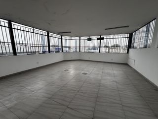 Foto 1 de ALQUILER DE OFICINA, AL COSTADO DEL AEROPUERTO