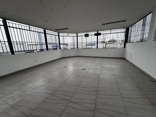 Foto 10 de ALQUILER DE OFICINA, AL COSTADO DEL AEROPUERTO