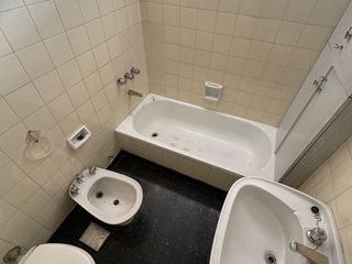 Foto 19 de Departamento en  venta en Peatonal San Martin. 3 dormitorios + 2 baños