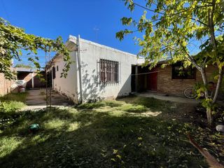 Foto 10 de SE VENDE AMPLIA CASA EN CALLE ADOFO CALLE A SOLO 5 MINUTOS DEL CENTRO DE SAN RAFAEL - MENDOZA