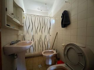 Foto 3 de SE VENDE AMPLIA CASA EN CALLE ADOFO CALLE A SOLO 5 MINUTOS DEL CENTRO DE SAN RAFAEL - MENDOZA