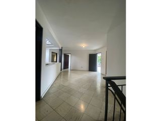 Foto 11 de SE ARRIENDA CASA COMERCIAL EN EL PARQUE DEL PERRO