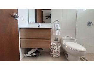 Foto 10 de Venta de Apto. en Altos del Limón