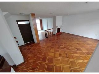 Foto 5 de La Mañosca, Casa Comercial en Renta, 230m2, 5 Ambientes