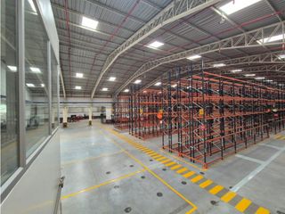 Foto 8 de ALQUILER DE BODEGA PREMIUM – VA PERIMETRAL, GUAYAQUIL – 9.317 m²