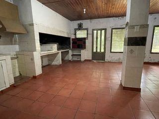 Foto 3 de Depósito en alquiler La Plata
