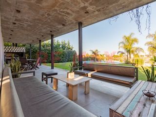 Foto 14 de VENTA Casa a la Laguna en El Cantón Norte Escobar