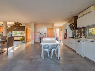Foto 39 de VENTA Casa a la Laguna en El Cantón Norte Escobar