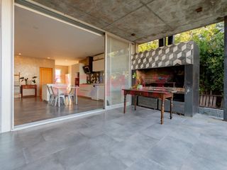 Foto 60 de VENTA Casa a la Laguna en El Cantón Norte Escobar
