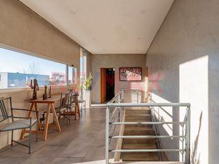 Foto 117 de VENTA Casa a la Laguna en El Cantón Norte Escobar