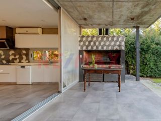 Foto 56 de VENTA Casa a la Laguna en El Cantón Norte Escobar