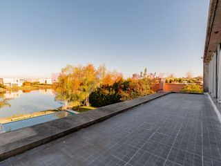 Foto 82 de VENTA Casa a la Laguna en El Cantón Norte Escobar