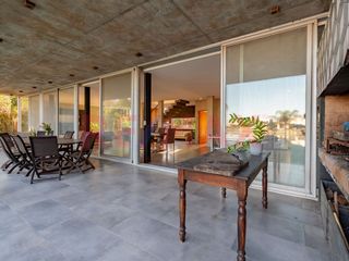 Foto 61 de VENTA Casa a la Laguna en El Cantón Norte Escobar