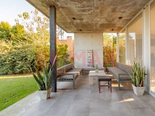 Foto 51 de VENTA Casa a la Laguna en El Cantón Norte Escobar