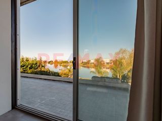 Foto 111 de VENTA Casa a la Laguna en El Cantón Norte Escobar