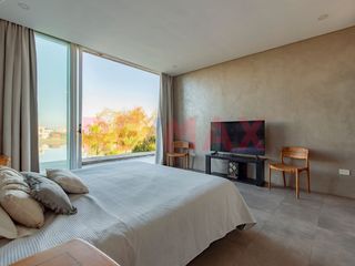 Foto 86 de VENTA Casa a la Laguna en El Cantón Norte Escobar