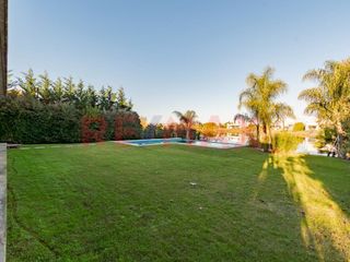 Foto 64 de VENTA Casa a la Laguna en El Cantón Norte Escobar