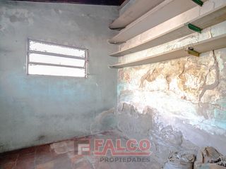 Foto 30 de Casa de 5 ambientes con terraza y local en lote propio - Boedo