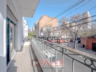 Foto 8 de Casa de 5 ambientes con terraza y local en lote propio - Boedo
