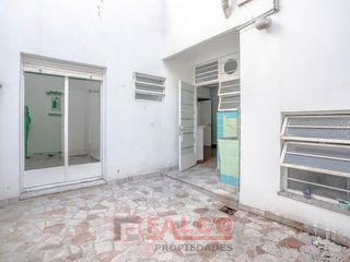 Foto 20 de Casa de 5 ambientes con terraza y local en lote propio - Boedo