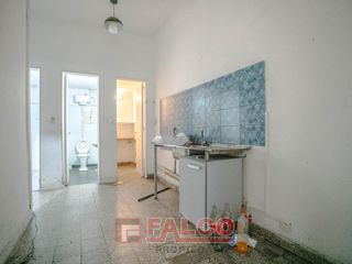 Foto 39 de Casa de 5 ambientes con terraza y local en lote propio - Boedo