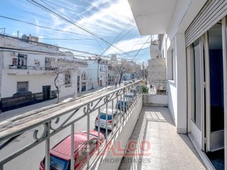 Foto 6 de Casa de 5 ambientes con terraza y local en lote propio - Boedo