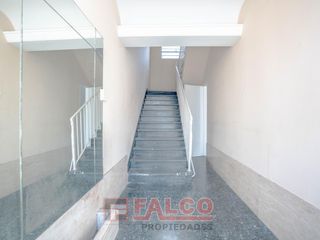 Foto 36 de Casa de 5 ambientes con terraza y local en lote propio - Boedo