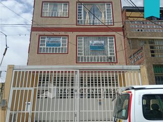 Foto 1 de APARTAESTUDIO 201 EN ARRIENDO EN  QUIROGA - BOGOT